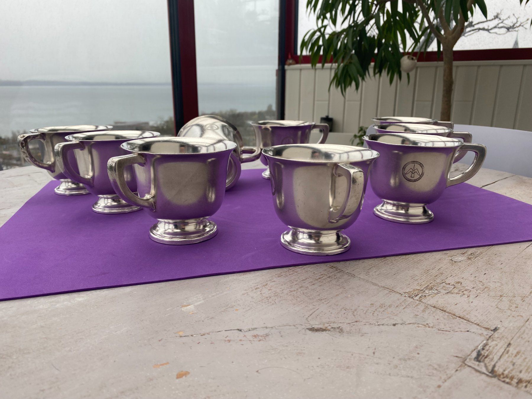 Tazze: Grandes tasses pour la soupe – Usato da Hauterive NE venduto da Denis5163