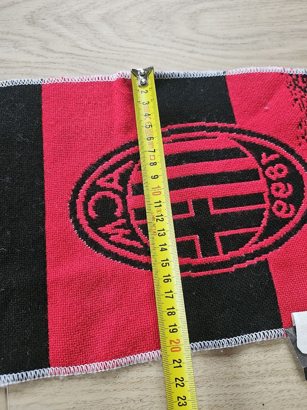 Foulard & Sciarpe: Echarpe de foot Milan vs Empoli, édition limitée – Usato da La Joux FR venduto da car_ck96 7