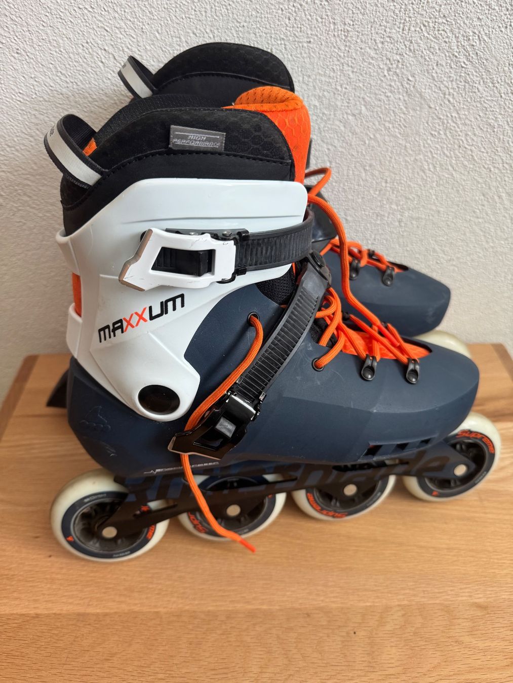 Patins à roul. & inline: Rollerblade Skates Maxxum Edge 90 – D'occasion à Reichenburg par rhe74 2