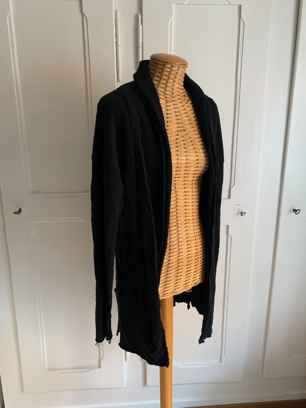 Zara Vestes: ZARA - Strickjacke schwarz S – D'occasion à Zürich par Diazaio 1