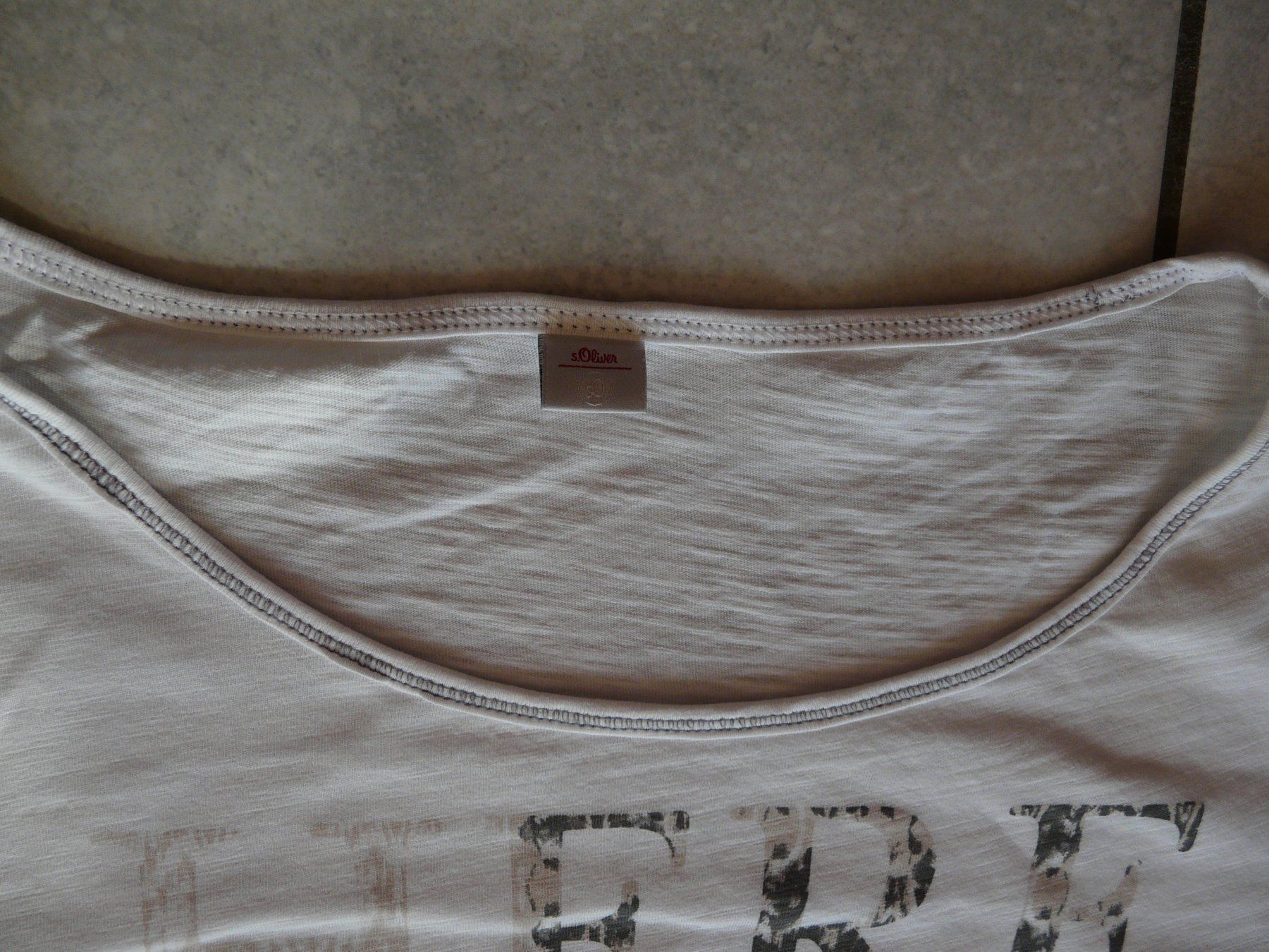 S.Oliver T-shirt: T-Shirt S. Oliver 42 – Nuovo (secondo la descrizione) da ERLINSBACH venduto da doudouce 2
