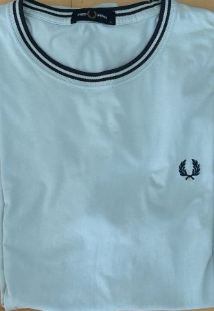 Fred Perry T-Shirt / Grösse XL / Hellblau