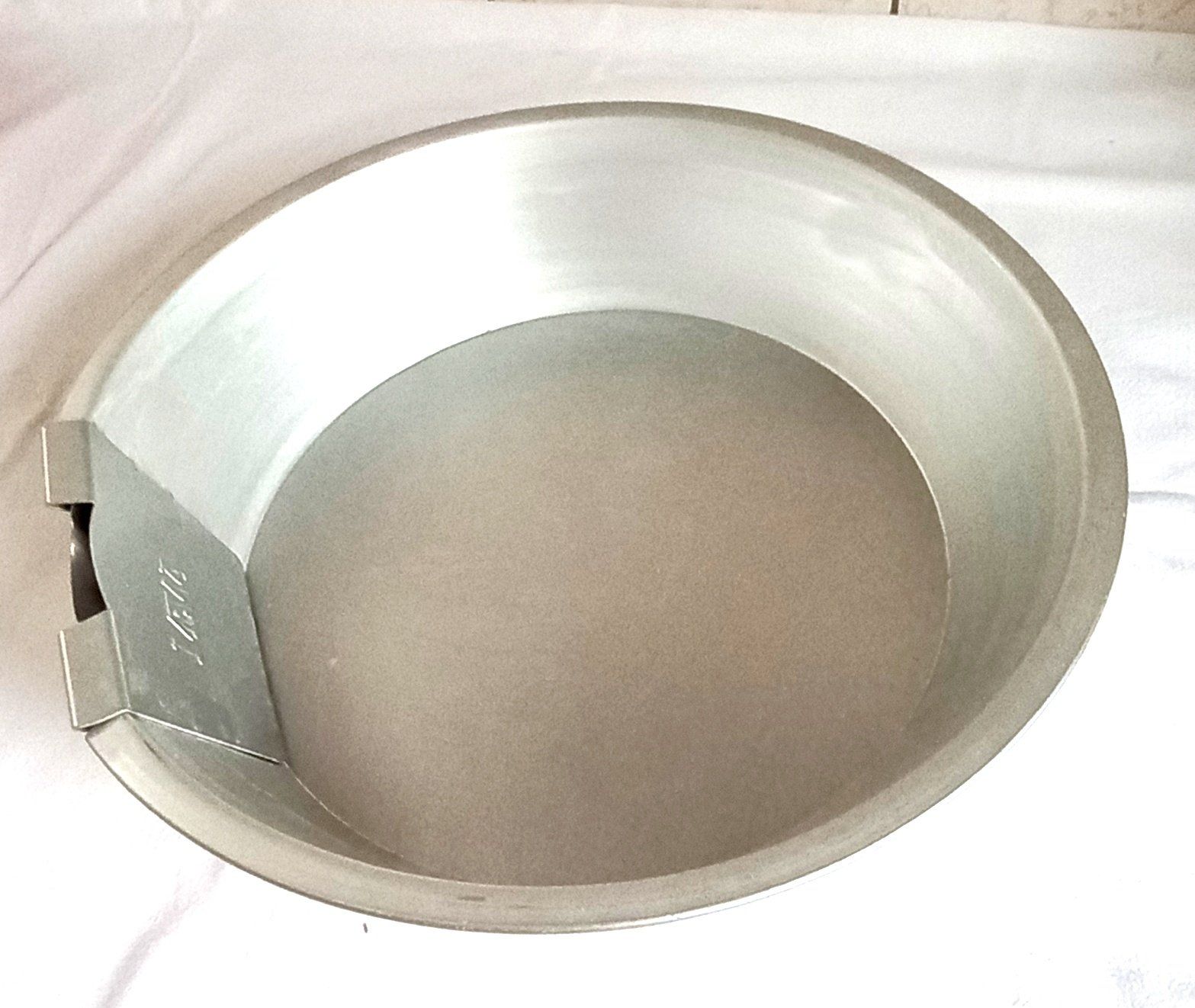 Ciotole: Rahmsparer / Abrahm-Schüssel Material:          Alu Höhe: – Usato da Baar venduto da 2cvbaar