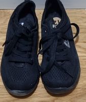 Stylische schwarze Sneaker, Grösse EU 30