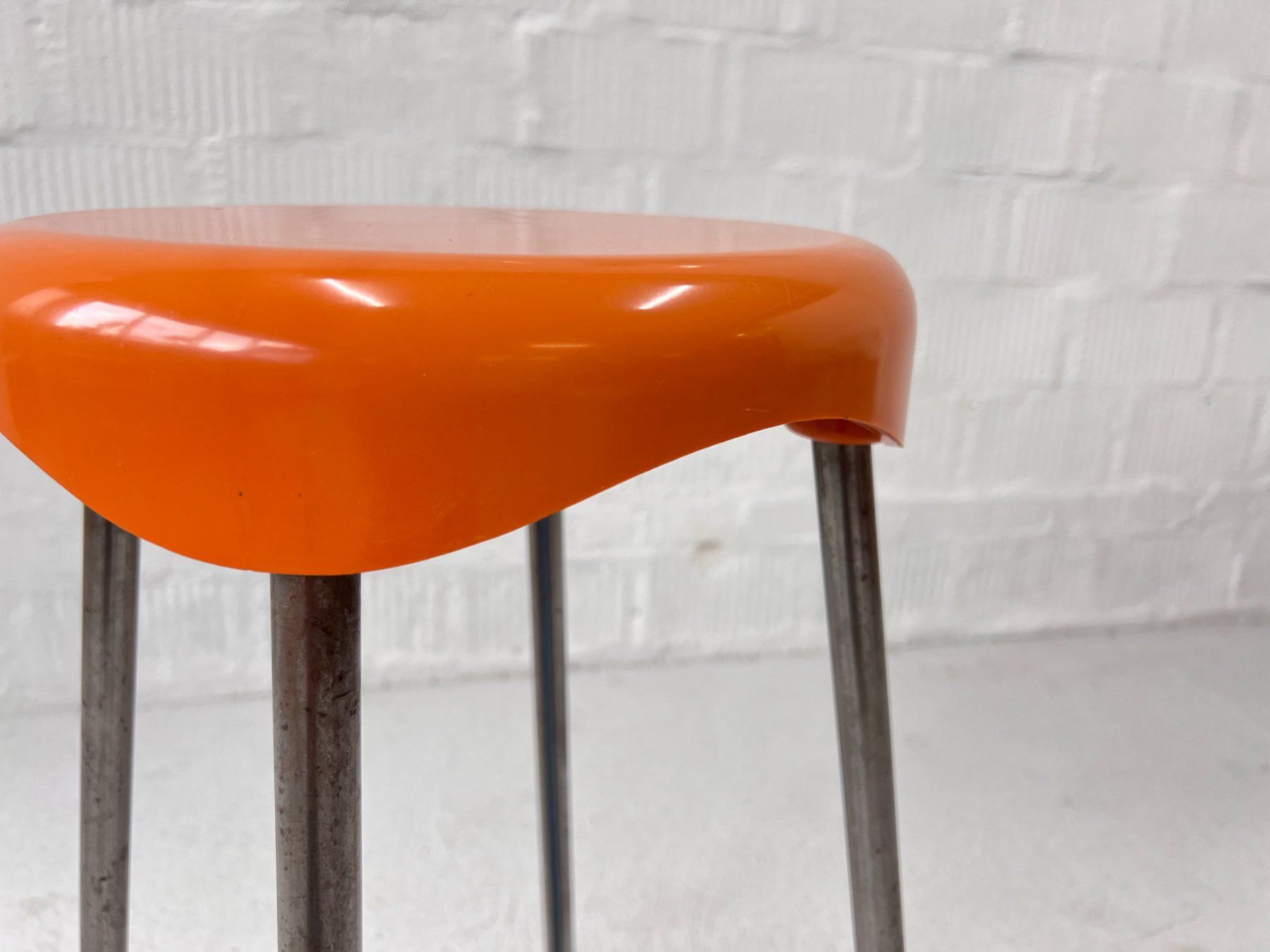 Hocker: S501 Hocker von Carrara & Matta – Gebraucht aus Walzenhausen von stilvollwohnen 4