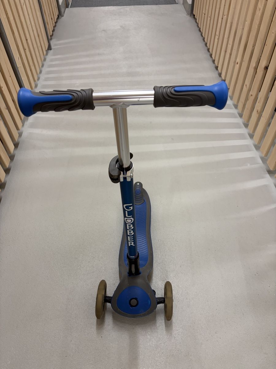 Globber Fahrzeuge für Kinder: Kinderroller (Dreirad) Globber Blau – Gebraucht aus St. Gallen von serge8 1
