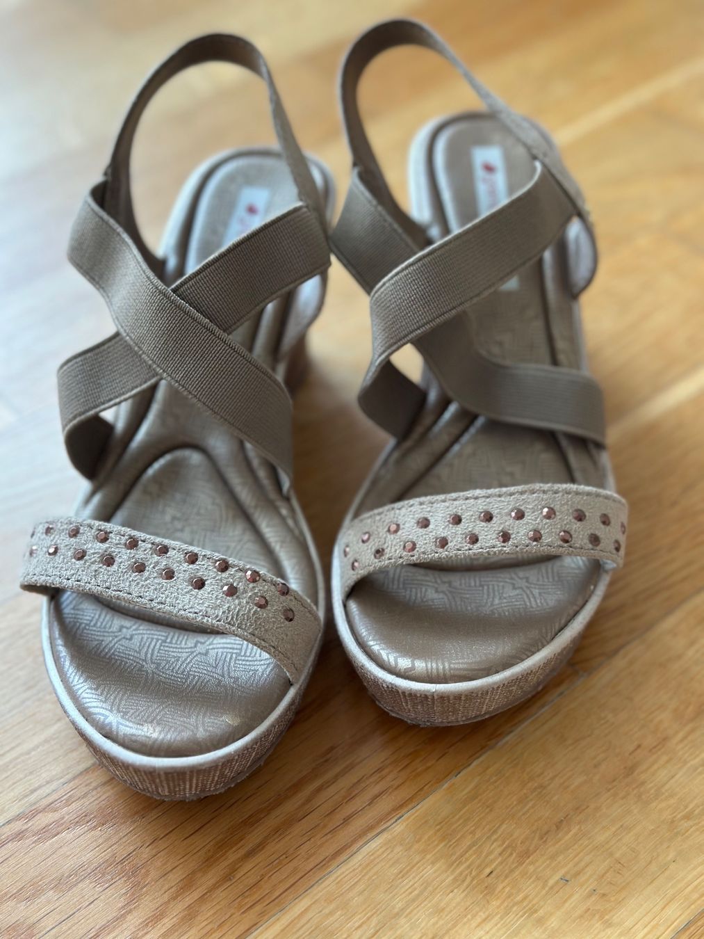 Damenschuhe: Sandalen 37 beige grendha special – Gebraucht aus Rothenburg von wer_g9fd 1