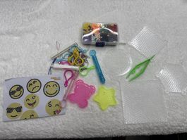 Kit perles à coller accessoires divers nouveau état