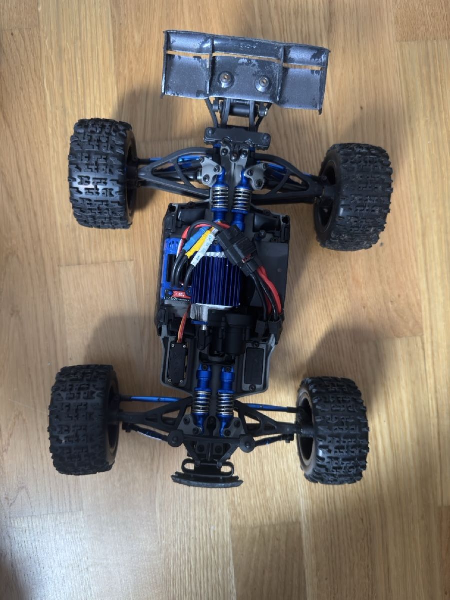 Traxxas Modellismo RC: TRAXXAS E-REVO VXL 1:16 – Usato da Jona venduto da t_brki 1