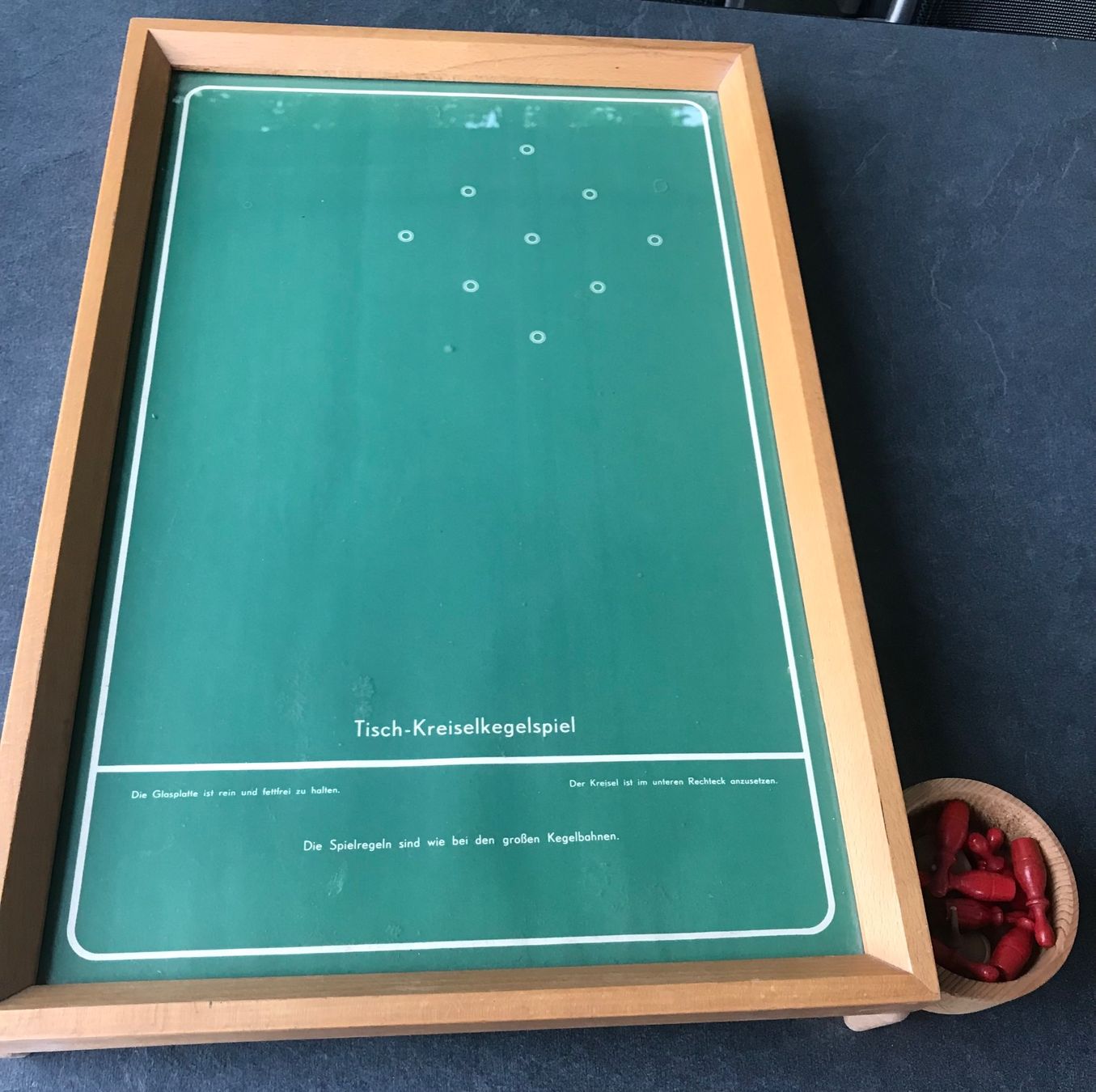 Giochi: Antikes Tischkreiselkegelspiel – Usato da winterthur venduto da Grami1 1