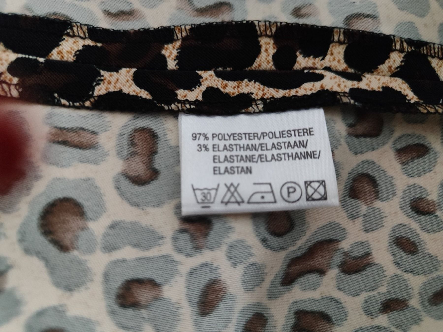 Alba Moda Vestiti: Damen Kleid GR 40 / 42 – Usato da Langnau am Albis venduto da Judithsebi 5
