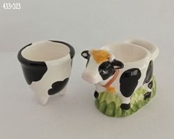 Zwei Eierbecher Kuh