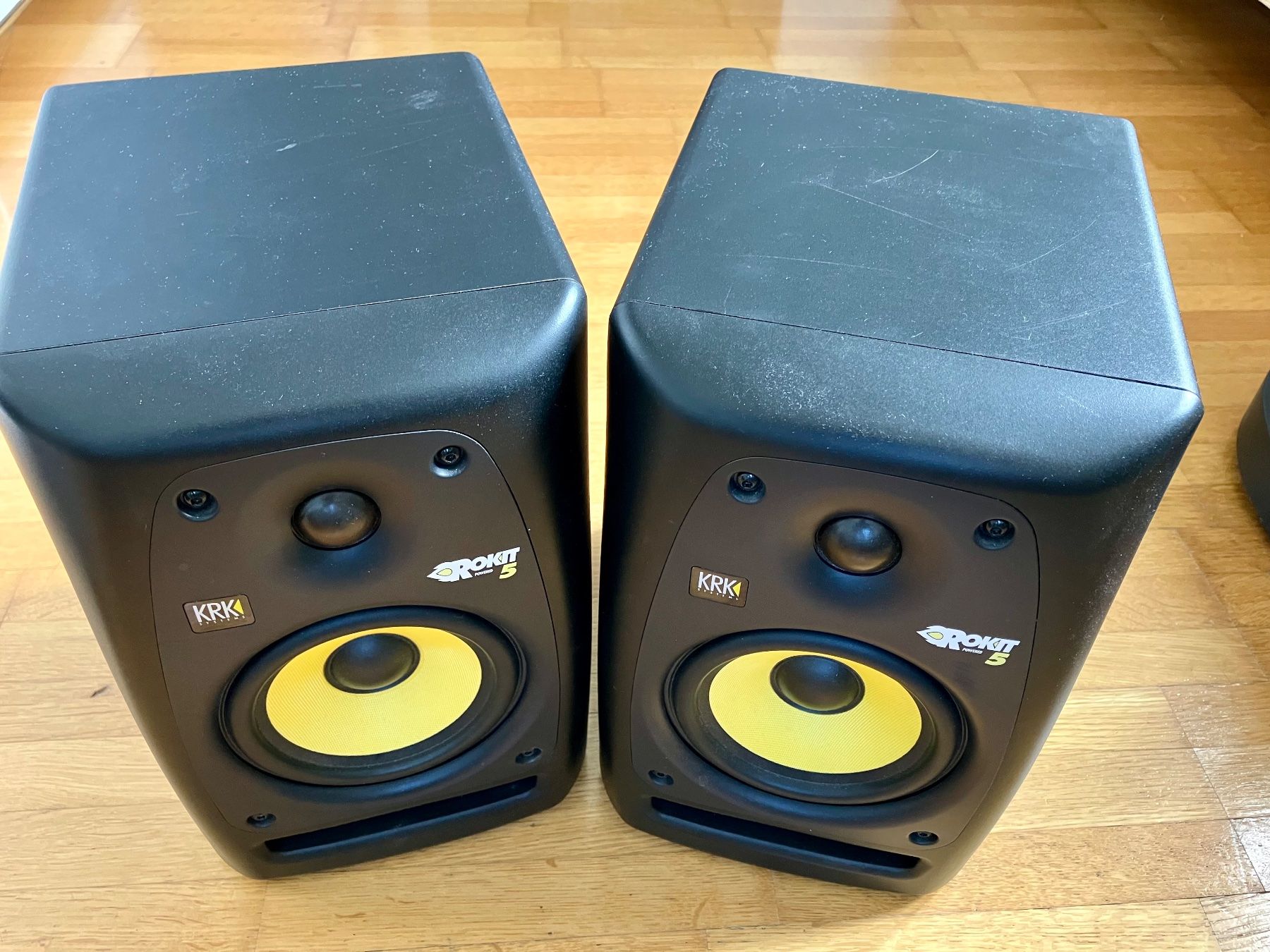 KRK Casse acustiche: KRK Rokit 5 RPG2 Studio Monitore, Top Zustand – Usato da Büren an der Aare venduto da Grux