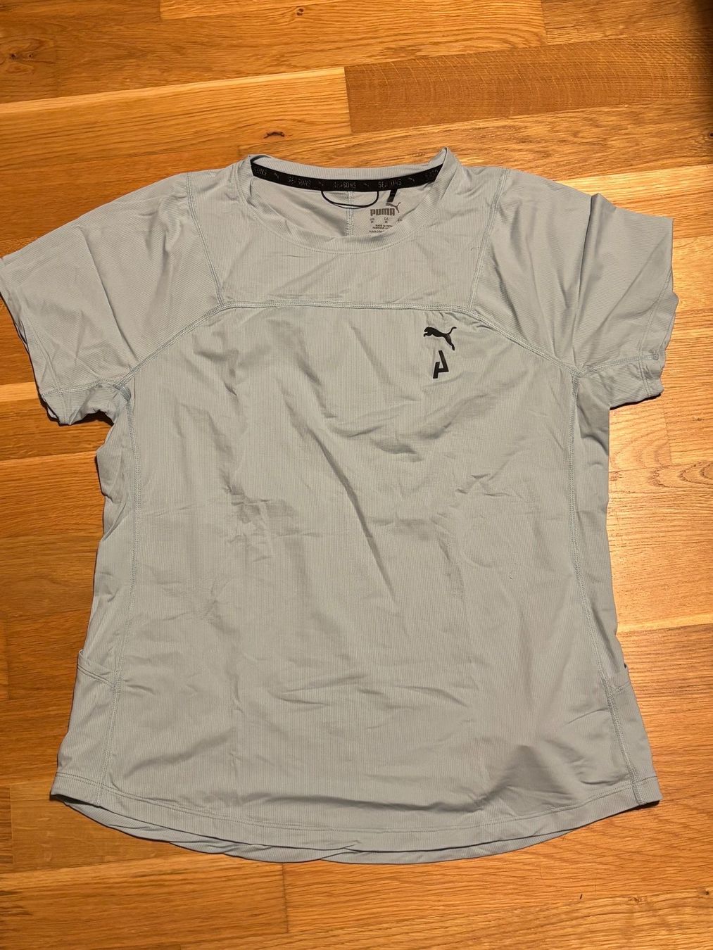 Puma T-shirt: T-shirt de sport Puma – Usato da Charmoille venduto da lea_6x8d