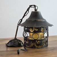 Hängeleuchte mit Bernstein Glas und Metallgehäuse