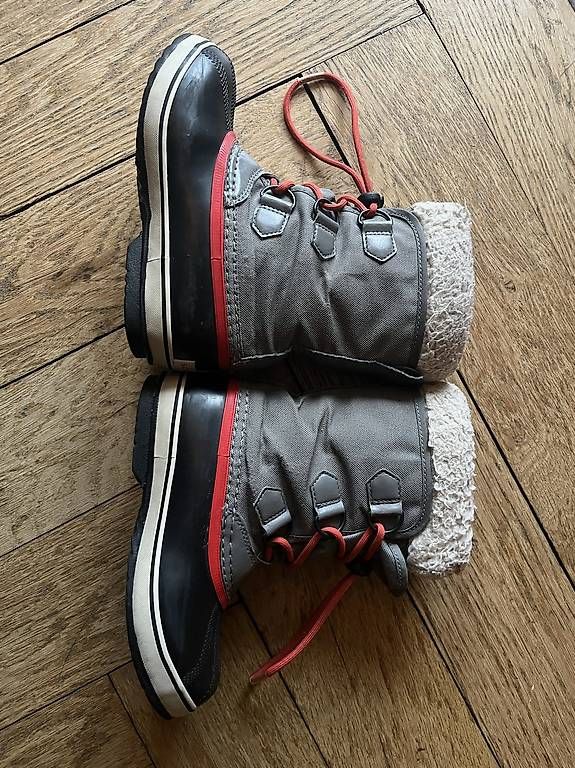 Schuhe für Jungen: Sorel Winterstiefel Schneestiefel 32 – Gebraucht aus Basel von mos_2xxs 1