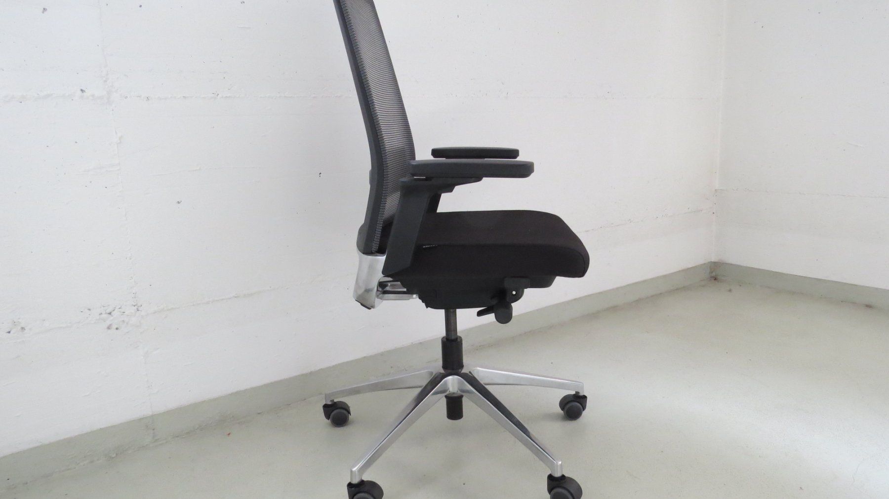 Sedie: Ofinto ergonomischer Bürostuhl – Usato da Glattbrugg venduto da Radio98 2
