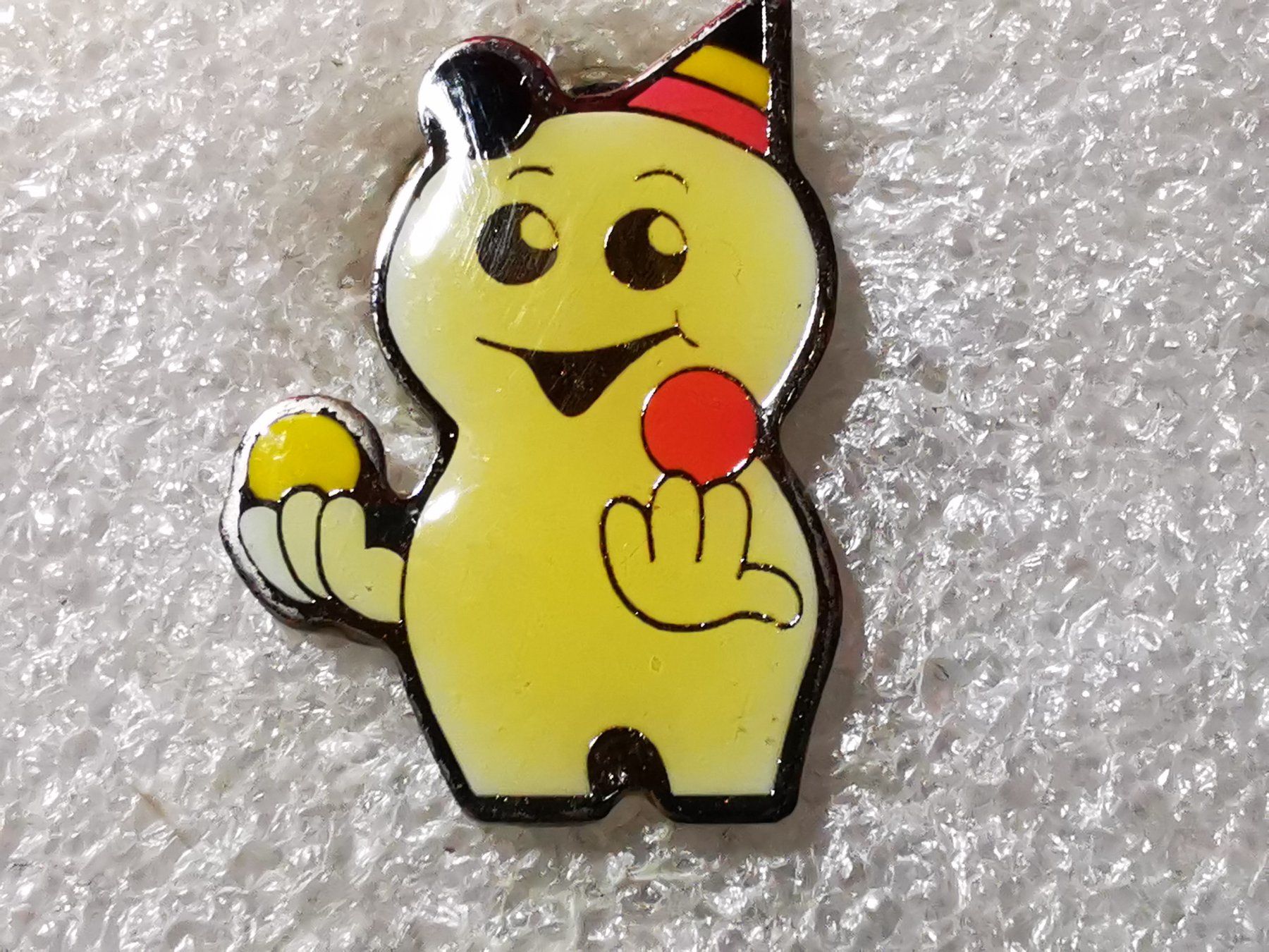 Placchette & Badge: Ansteckpin 33: Maga Bio – Usato da Oppligen venduto da Pin-Fall-Shop