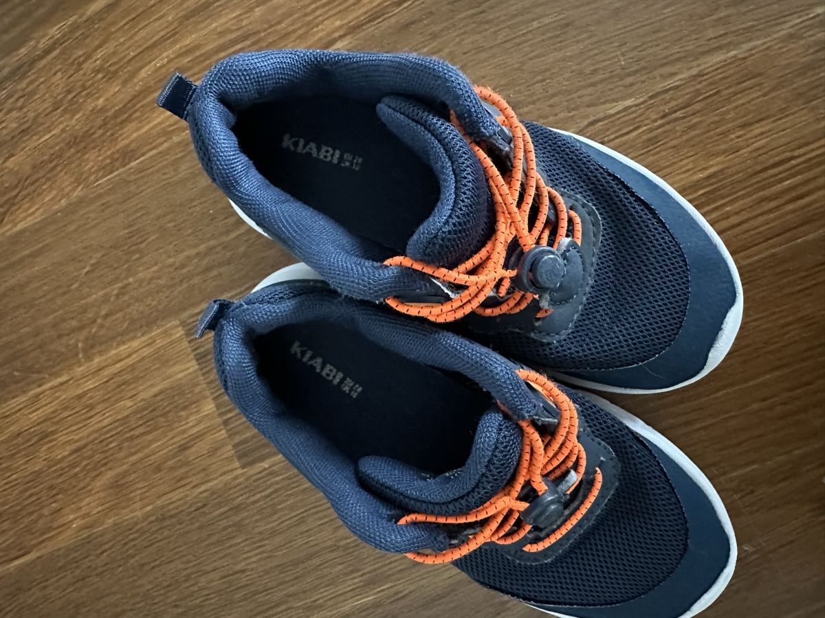 Scarpe per ragazzi: Schuhe Gr.28 Kiabi Sneakers – Usato da Dietikon venduto da mike.thorton 4