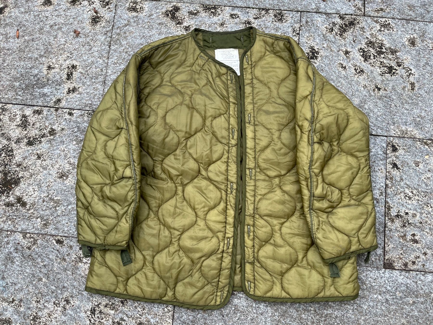 US Army Uniformi: Vintage US Army Liner – Usato da Bottmingen venduto da Puffsack