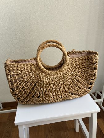 Sac à main en paille tressée couleur beige-brun