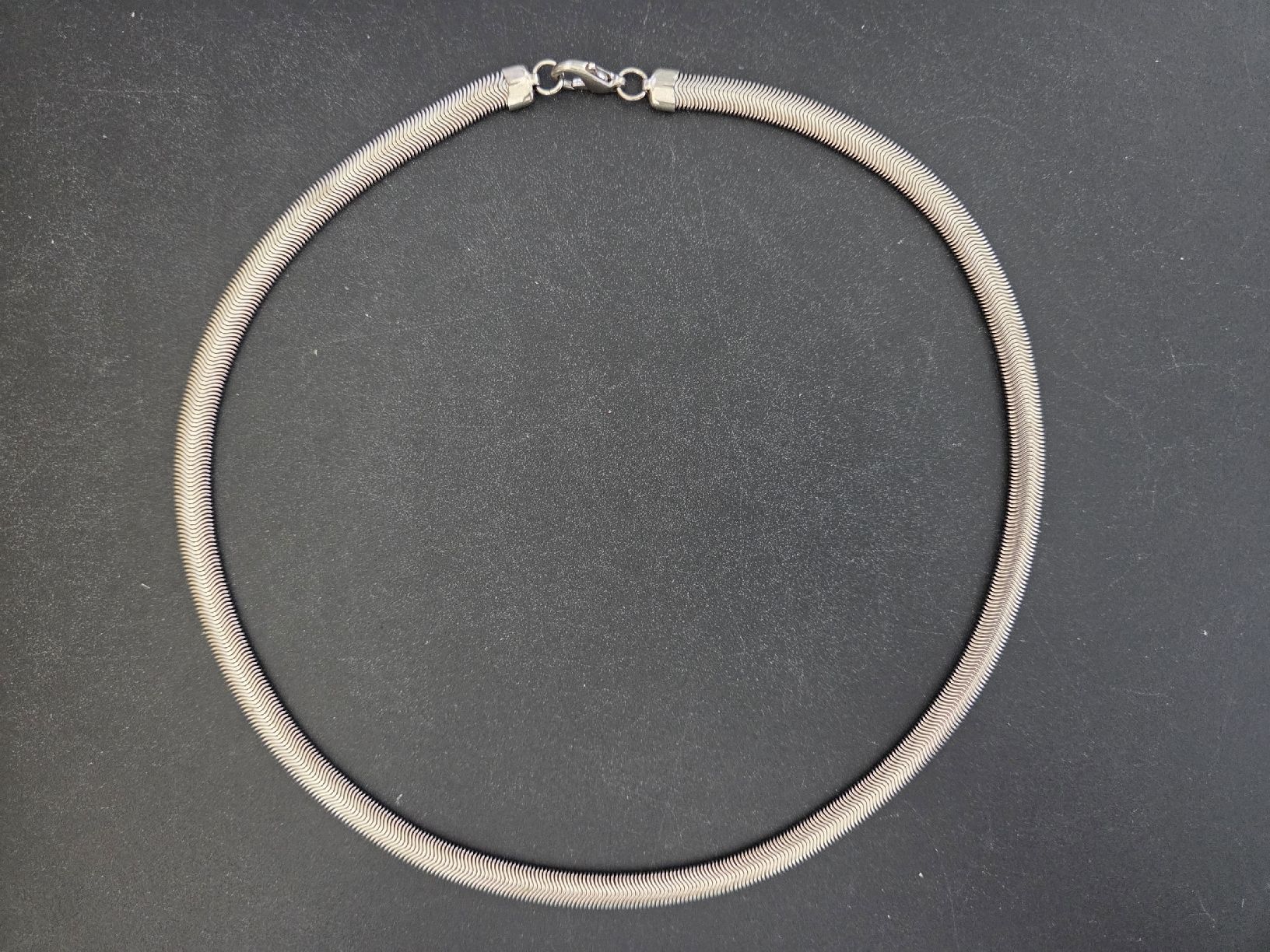 Catenine: Collier argenté, très fin maillage mobile – Usato da Territet venduto da Cenh