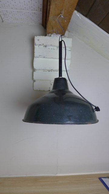 Lampade: Antike Fabriklampe mit schwarzem Emailschirm (E27) – Usato da Zürich venduto da thn_gx89