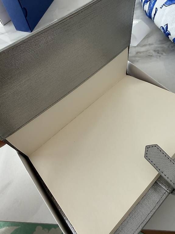 Blocchi: Cahier Swarovski  – Usato da Bulle venduto da Preteni 1