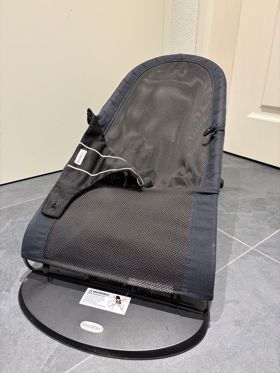 Babybjörn Sdraiette & Sdraiette a dondolo: Babybjörn Wippe schwarz Mesh – Usato da Bern venduto da Croquant 1
