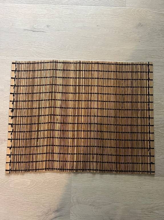 Set di tavolo e panche: Tischsets Holz 10er Set – Usato da Zürich venduto da nat_9xtd