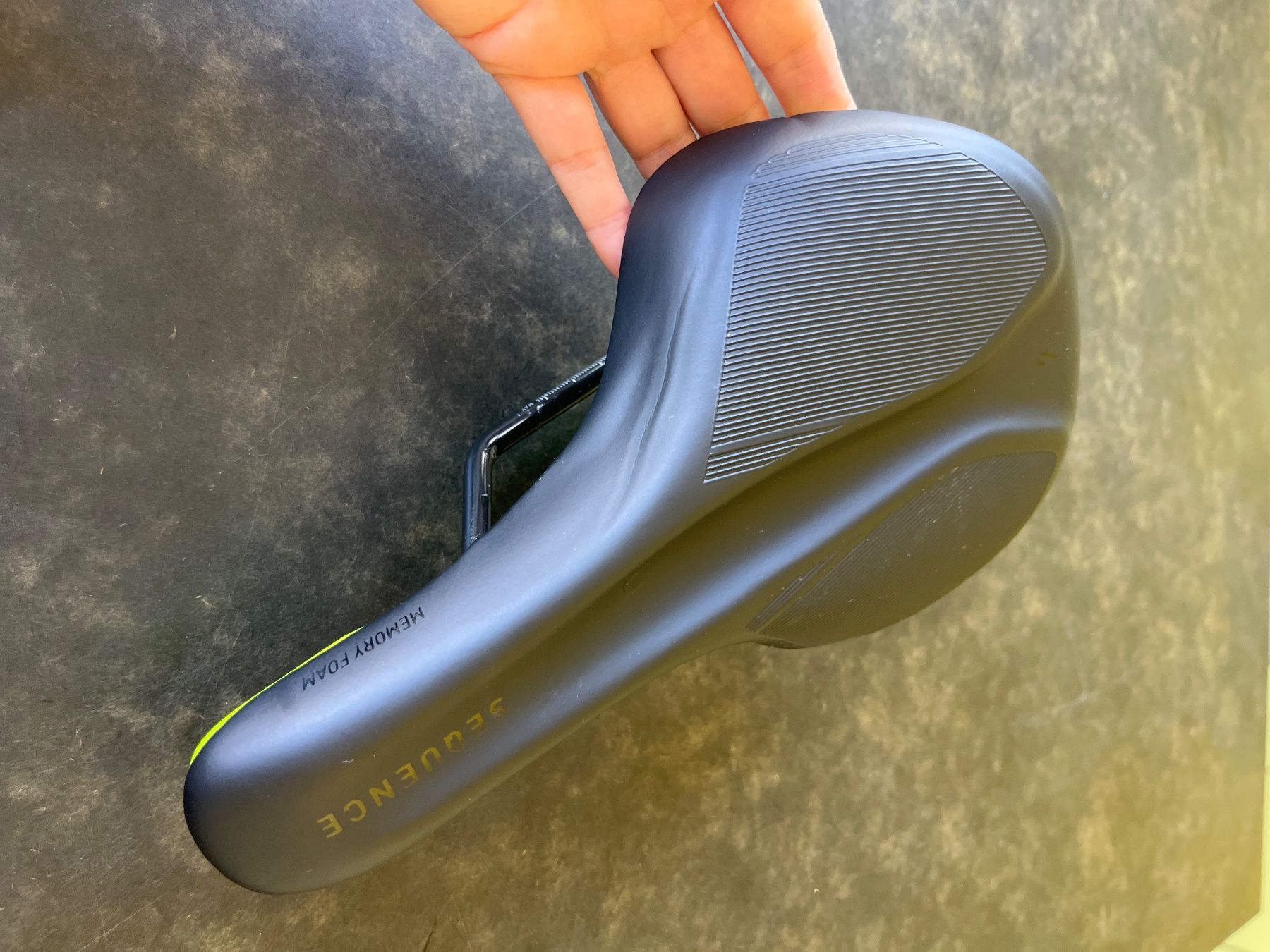 Cube Ersatzteile: Cube Sequence Memory Foam Natural Fit Velo Sattel – Gebraucht aus Zürich von Susken80