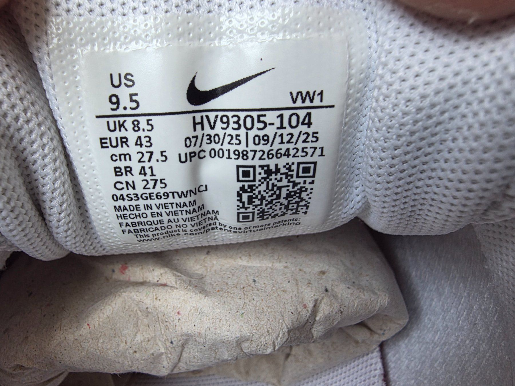 Nike Chaussures hommes: Nike Air Max 90 – Neuf avec emballage d'origine à Fleurier par dav_xx8y 6