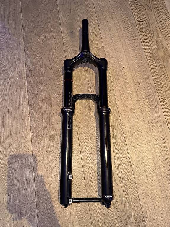 Rockshox Pezzi di ricambio: RockShox Lyrik Select+ 29 | 170mm | 42mm Offset | Boost – Usato da Riehen venduto da marlonmcdonald