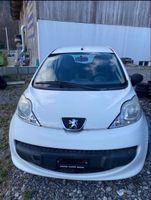 Peugeot 107 1.0i blanche, 181528 km, 2008