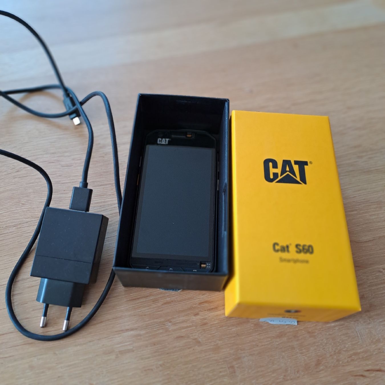 Portables: Smartphone CAT S60 – D'occasion à Liestal par tsc_r7xk