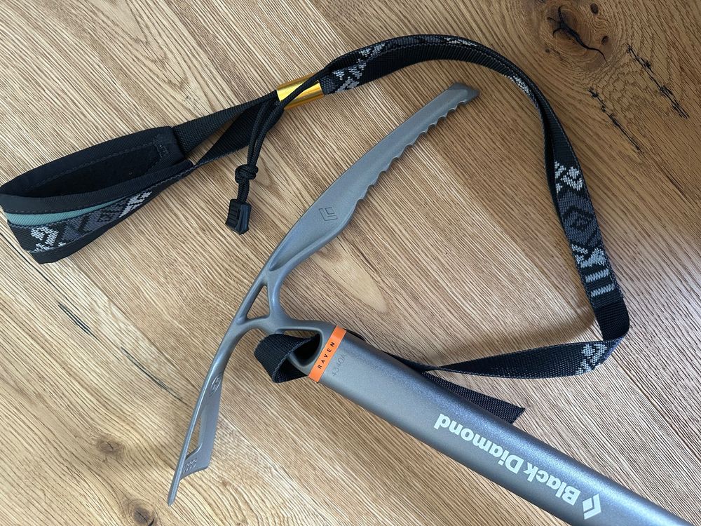 Piolet Raven De Black Diamond - 65 Cm - Pour Alpinisme Et Randonnée Glaciaire - Lame En Acier - Manche En Aluminium