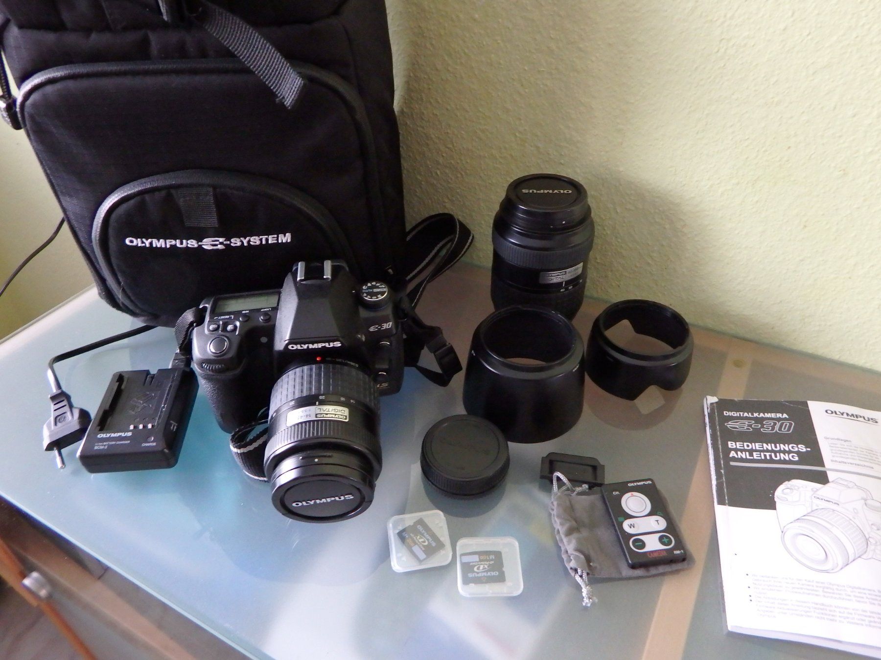 Olympus Fotocamera: Digitalkamera  E 30 Olympus Set Top Zustand – Usato da Obergerlafingen venduto da Nurschi2011 1