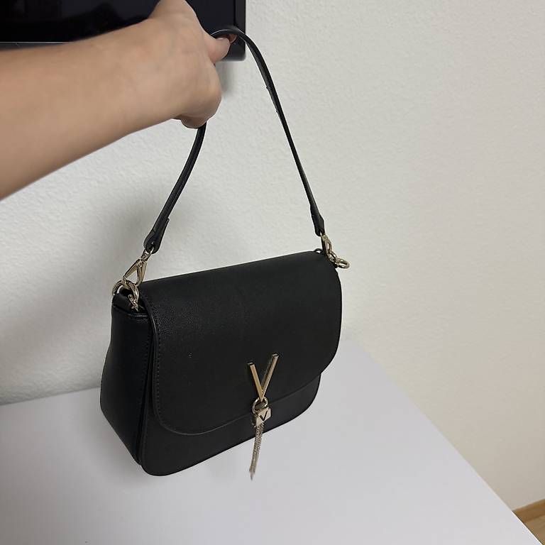 Borse da donna: Valentino Tasche – Usato da Hochdorf venduto da Franciscochico 1