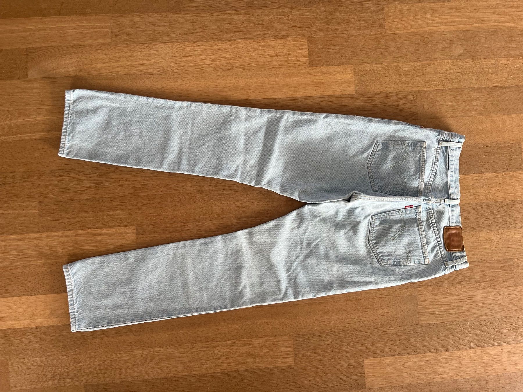 Levi's Jeans: Levi's Jeans Damen hellblau – D'occasion à Laupen BE par lee_ym6v 3