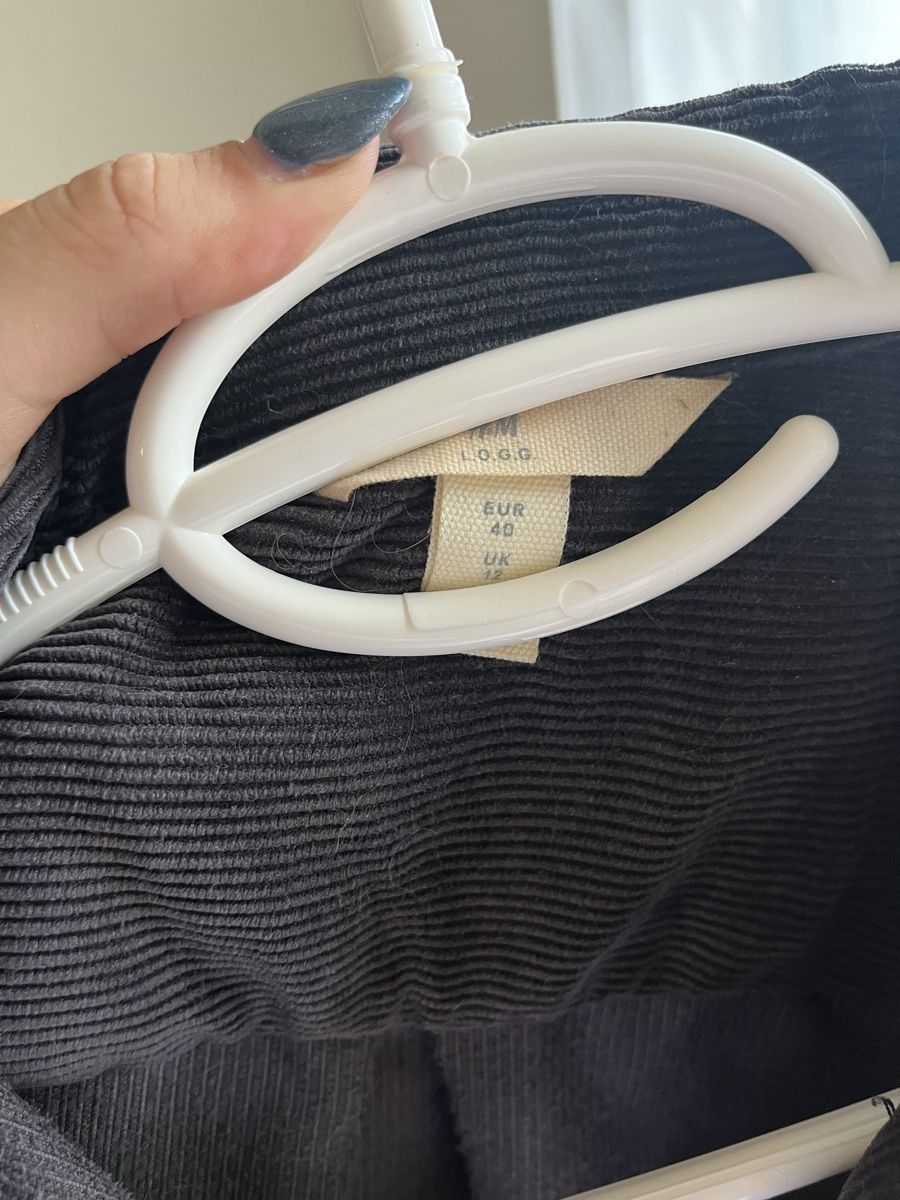 H&M Chemises: Chemise velours  – Neuf (Voir description) à Genève par soraia.simao 1
