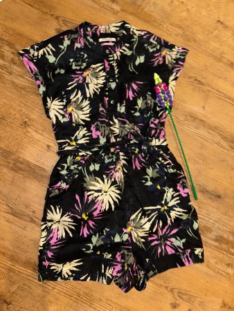 Schwarzer Jumpsuit mit Blumen Scotch & Soda XS