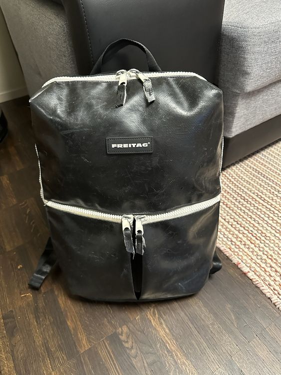 Sac Freitag F49 Fringe Noir Bande Blanche - Ville Et Balade - Tarp Unisexe