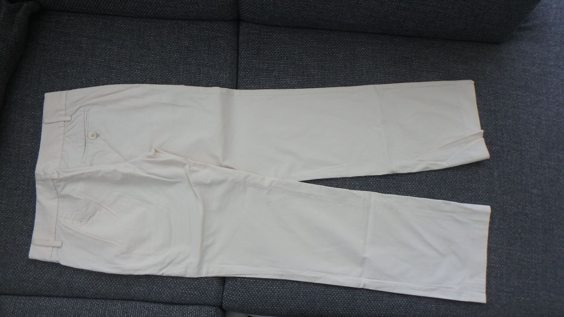 Completi & Tailleur: Anzughose Made in Italy Grösse 34 – Usato da Vaduz venduto da RapunzelLissi 1