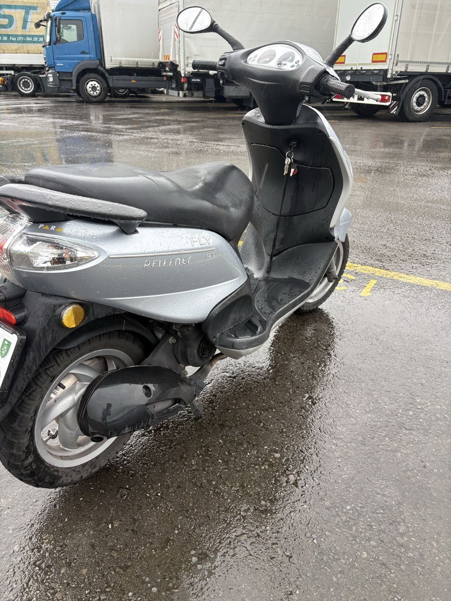 Piaggio Scooter: Roller Piaggio Fly 125  – Usato da Au SG venduto da ben_9kp2 3