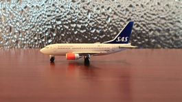 HERPA SKANDINAVIAN AIRLINES BOEING 737-600 1:500