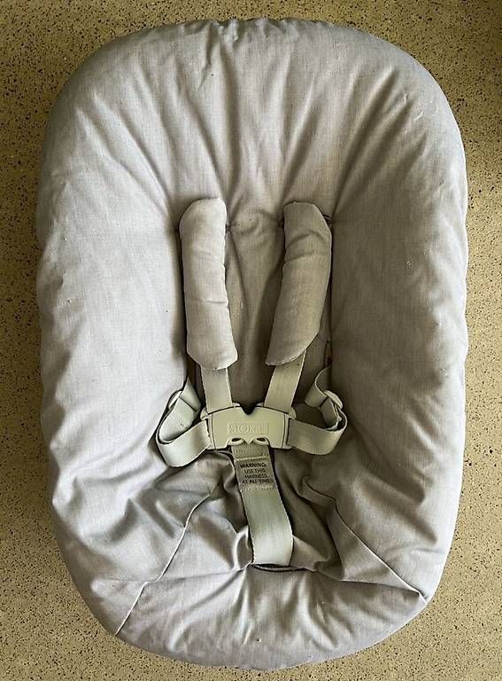 Hochstühle: Stokke Newborn Set 5-Punkt-Gurte in Hellgrau – Gebraucht aus Erlinsbach SO von paula.s 1