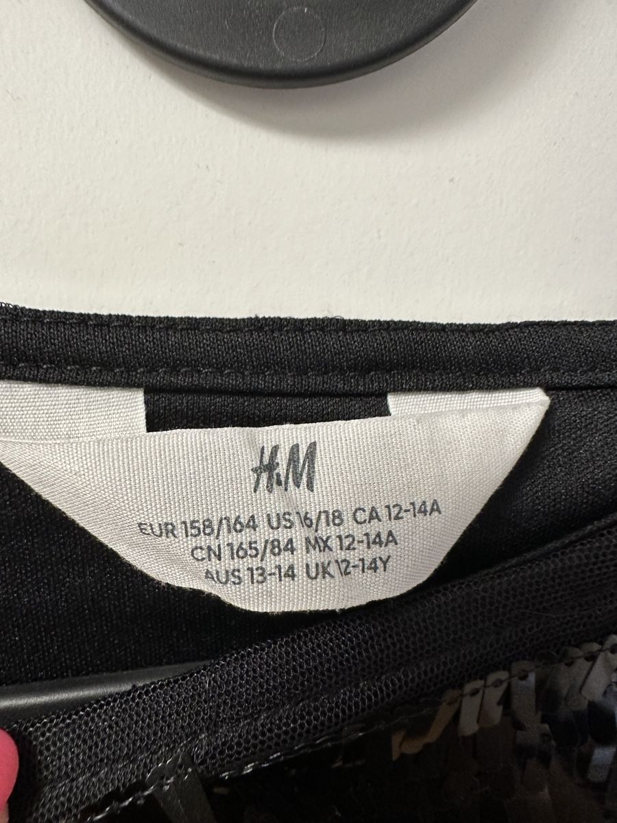 H&M Robes et jupes: Kleid von H&M, Gr. 158/164 – D'occasion à Neuenhof par prada010 1