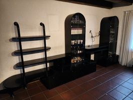 Wohnwand schwarz mit Vitrinen und Regal 3-teilig gebraucht