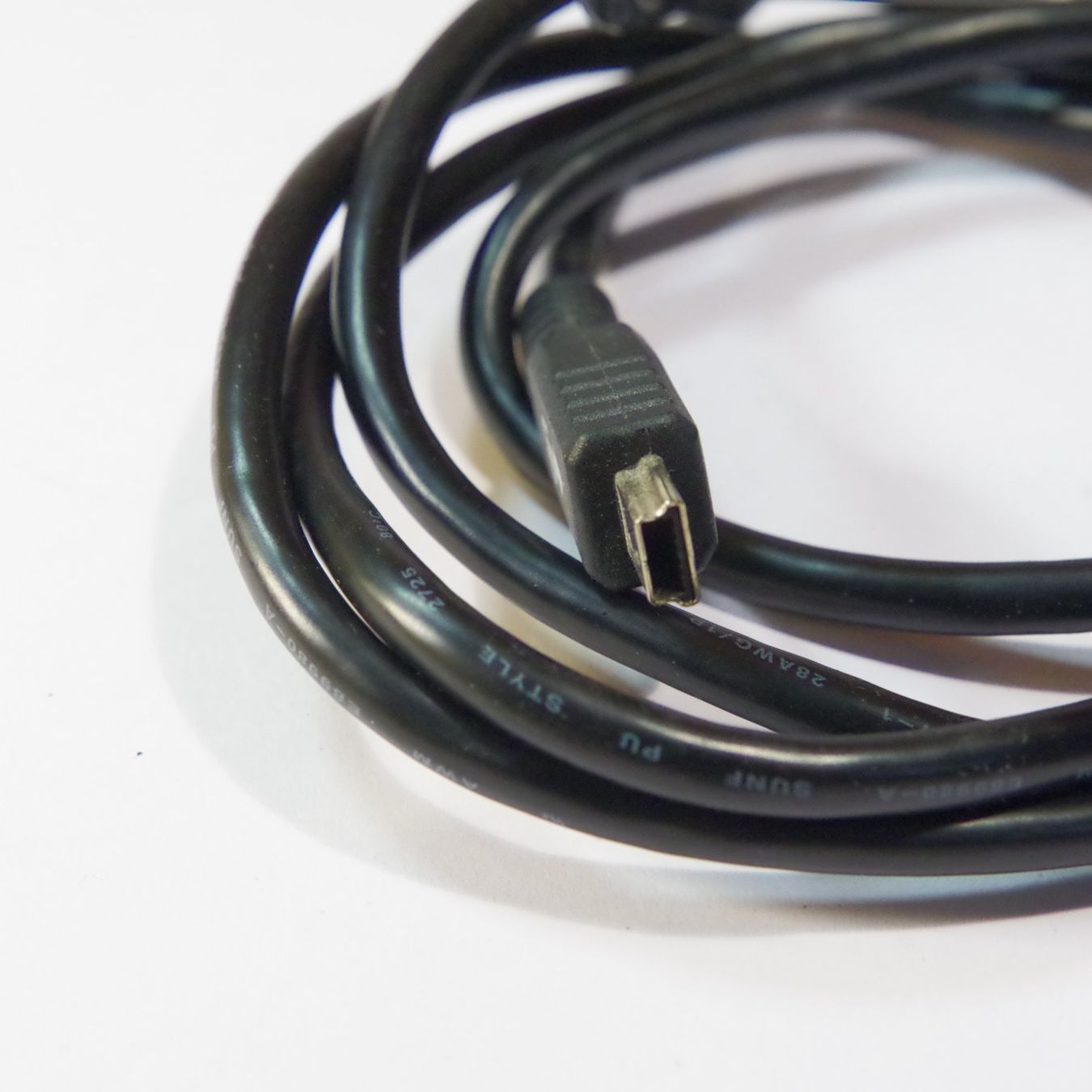 Kabel: Ladekabel für Apple älteres Modell – Gebraucht aus Erlinsbach von Yanny 2