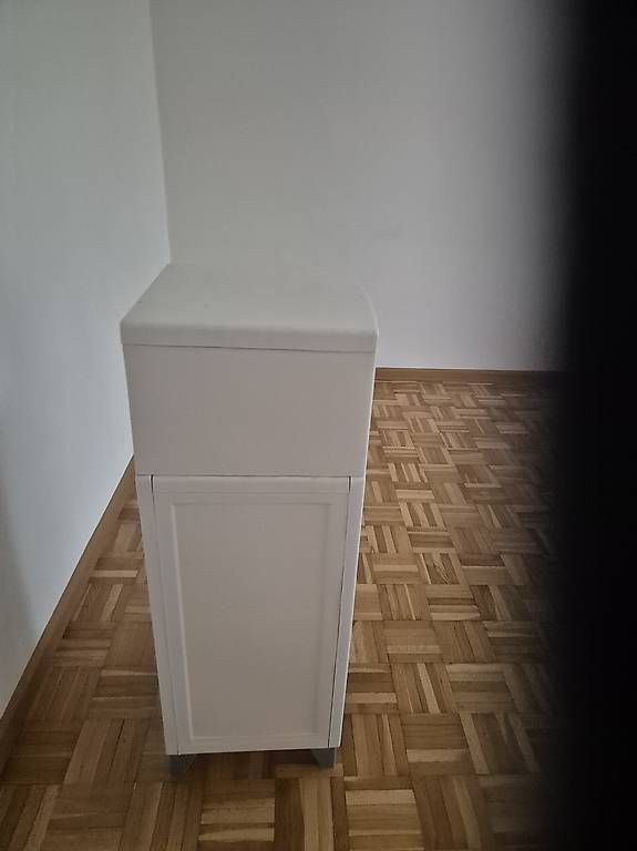 Scaffali: Badzimmer Regal – Usato da Basel venduto da bes_mnp7 3